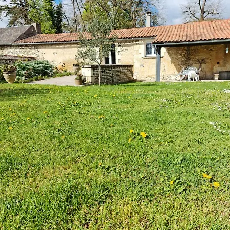 La Thibaudiere 70m2 Mirebeau