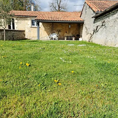La Thibaudiere 70m2 Mirebeau