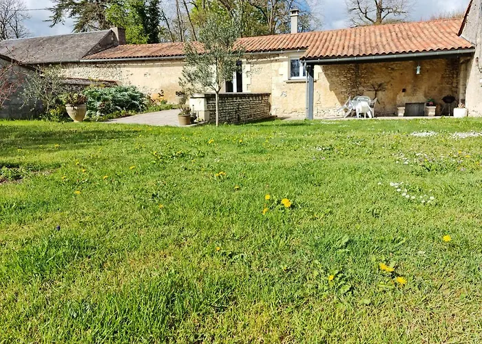 La Thibaudiere 70m2 Mirebeau